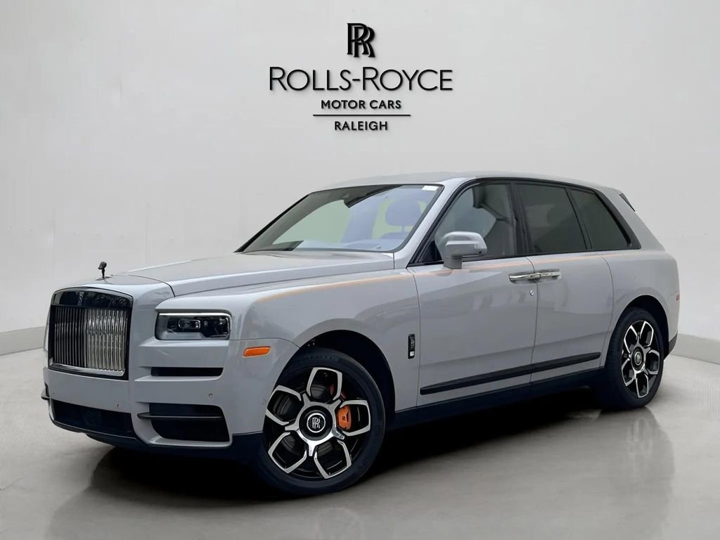 Used 2024 Rolls-Royce Cullinan Black Badge image 1