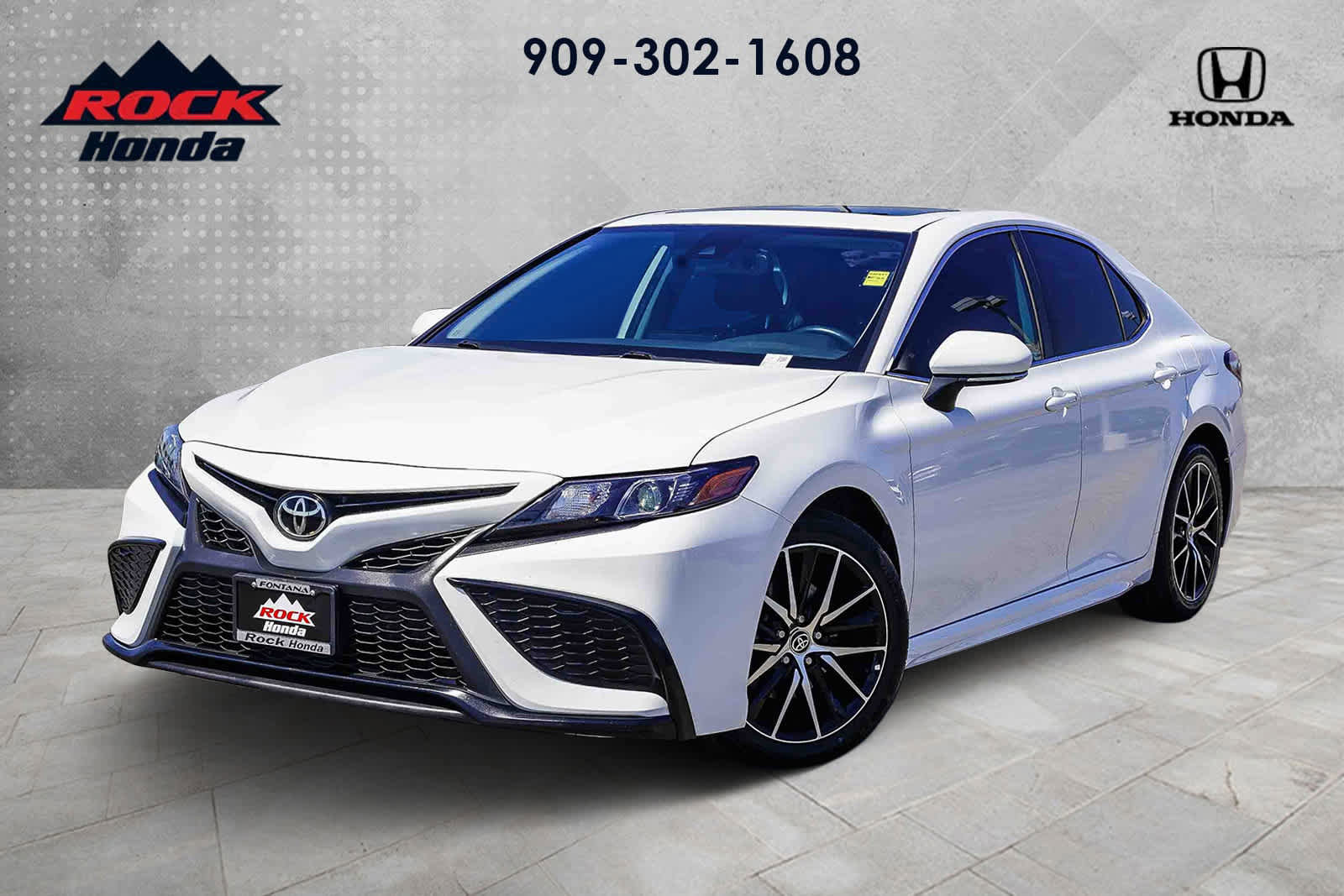 Used 2023 Toyota Camry SE