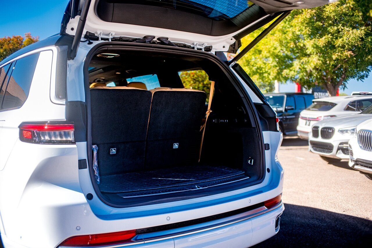 Used 2025 Jeep Grand Cherokee L Summit image 44