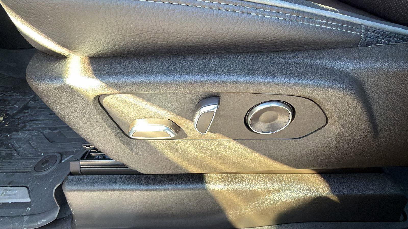 Certified 2025 GMC Sierra 2500 Denali w/ Denali Reserve Package image 21