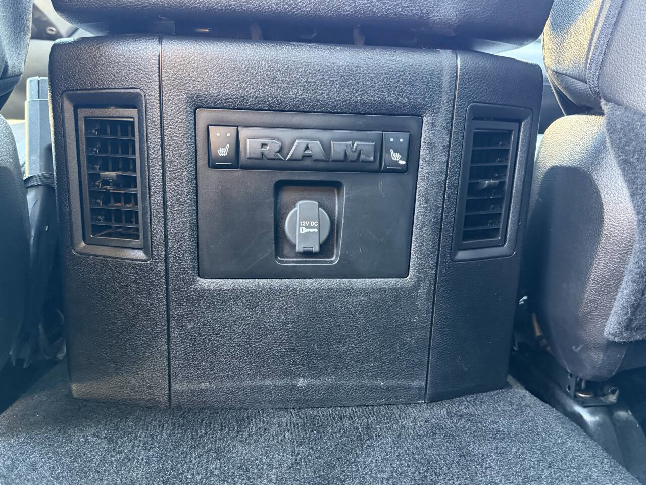 Used 2016 RAM 3500 Laramie image 21