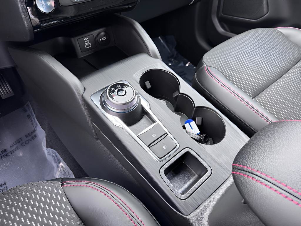 New 2026 Ford Escape ST-Line w/ Tech Pack #1 FWD image 32