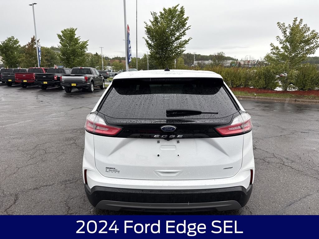 Used 2024 Ford Edge SEL image 8