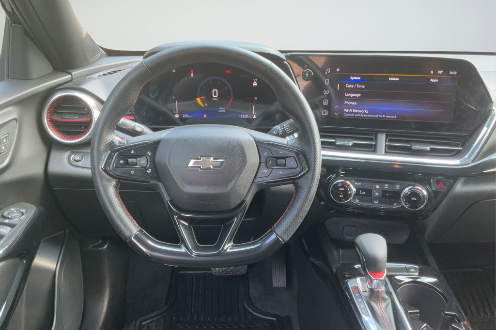 Used 2024 Chevrolet Trax RS FWD image 12