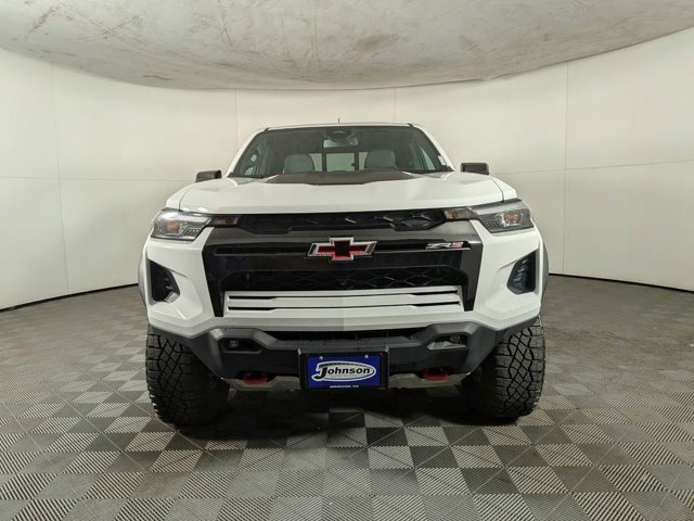 Certified 2024 Chevrolet Colorado ZR2 w/ ZR2 Convenience Package III image 2
