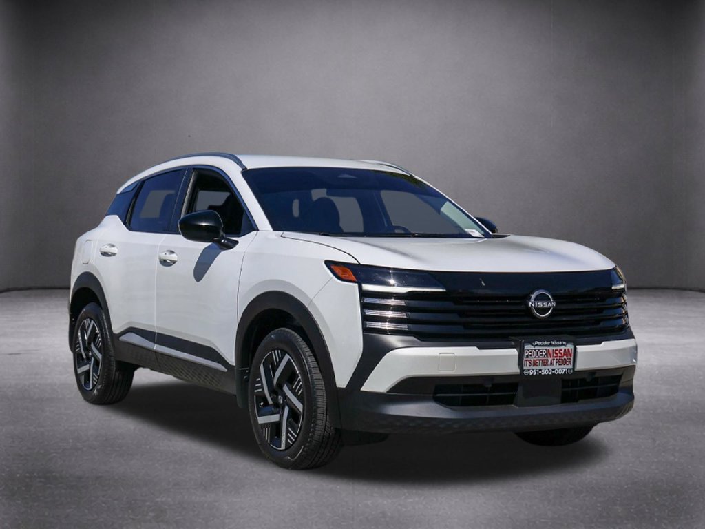 New 2026 Nissan Kicks SV FWD image 2