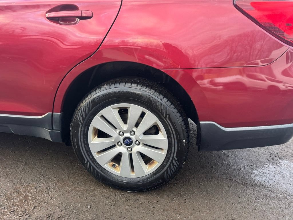 Used 2017 Subaru Outback 2.5i AWD/4WD image 16