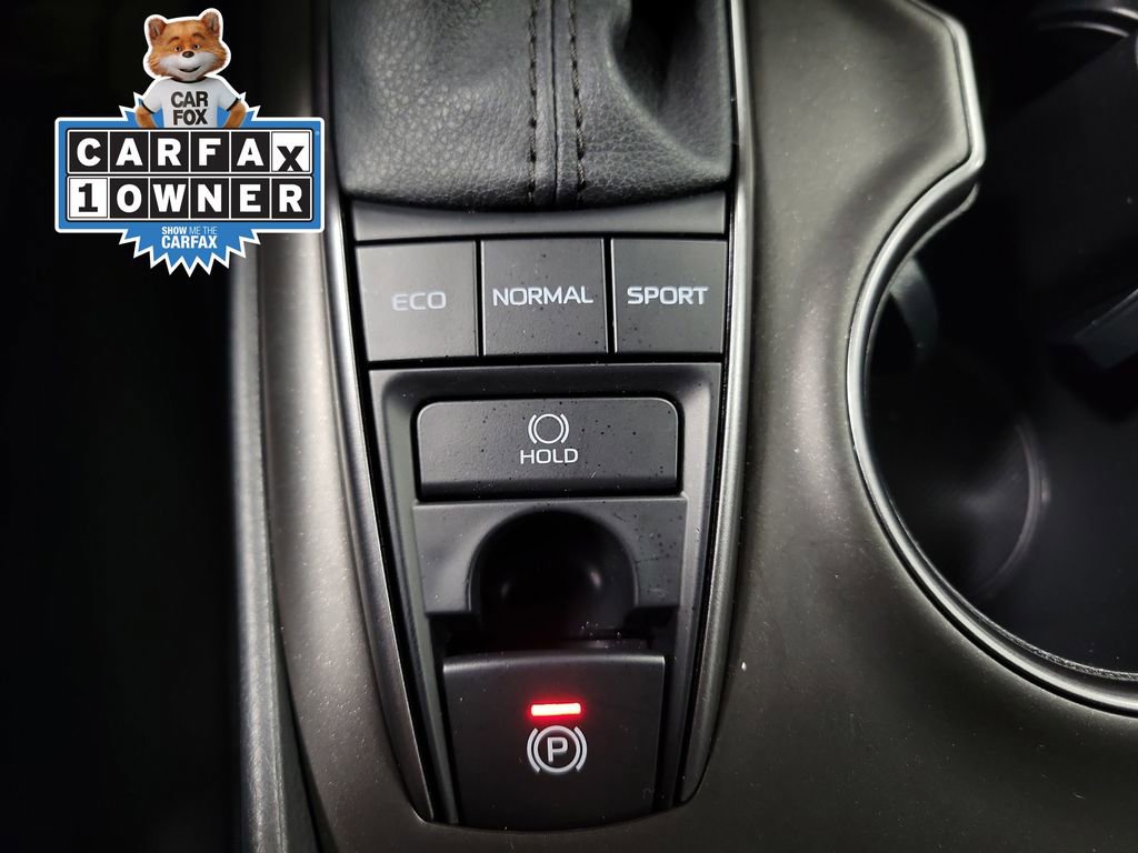 Used 2022 Toyota Camry SE image 15