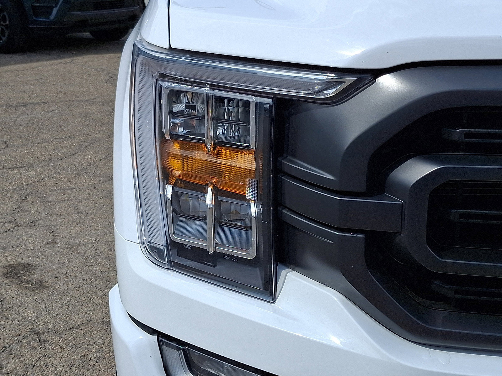 Certified 2022 Ford F150 XLT w/ Equipment Group 302A High image 9