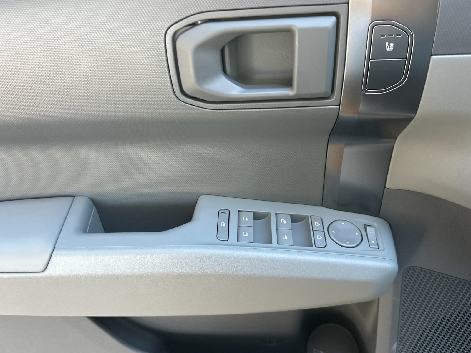 New 2027 Kia EV3 Wind FWD image 11