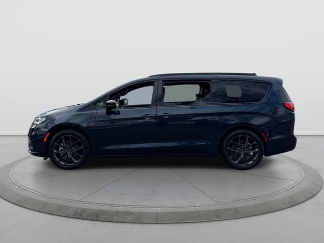 Used 2025 Chrysler Pacifica Limited FWD image 4