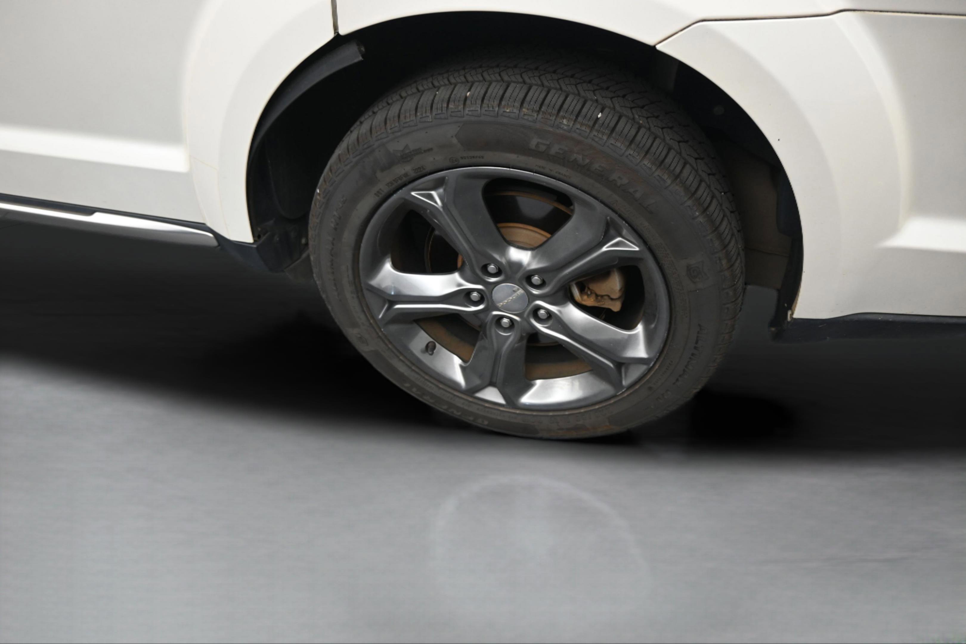 Used 2016 Dodge Journey Crossroad w/ Rear Seat Video Group I FWD image 38