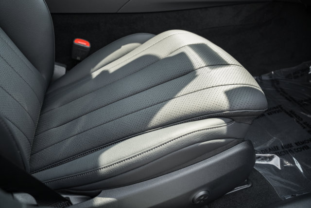 New 2027 Mercedes-Benz E 350 4MATIC Sedan image 32