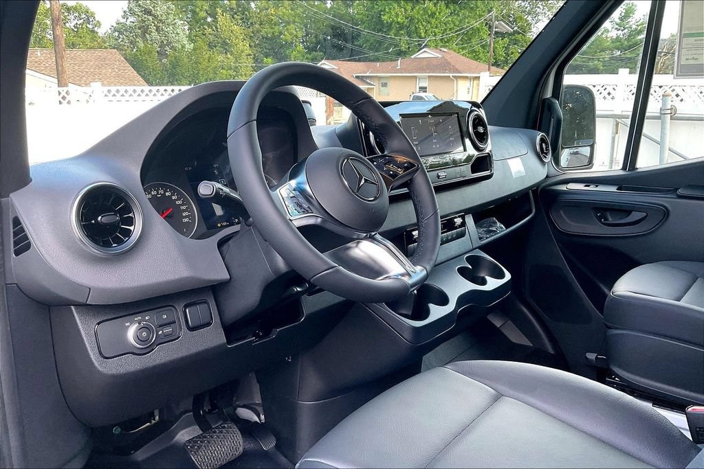 New 2026 Mercedes-Benz Sprinter 2500 image 6