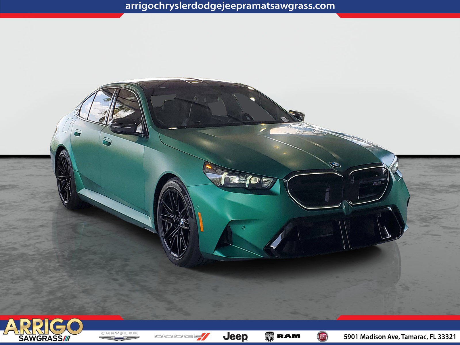 Used 2025 BMW M5 w/ Carbon Package AWD/4WD image 1