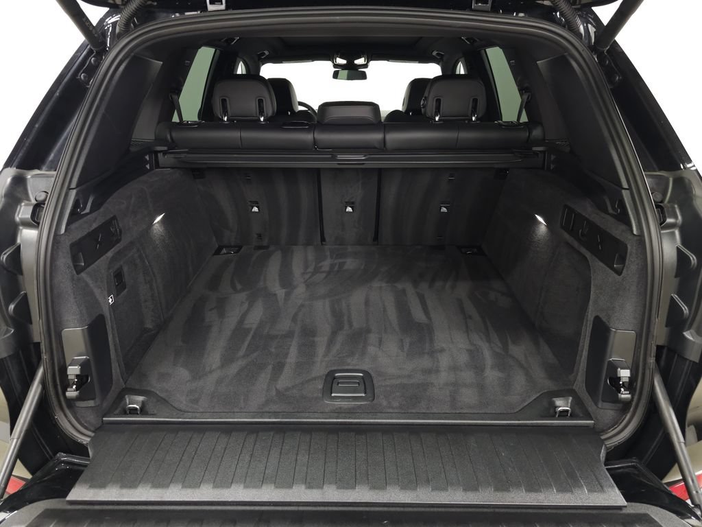 Used 2026 BMW X5 xDrive40i w/ Premium Package AWD/4WD image 8