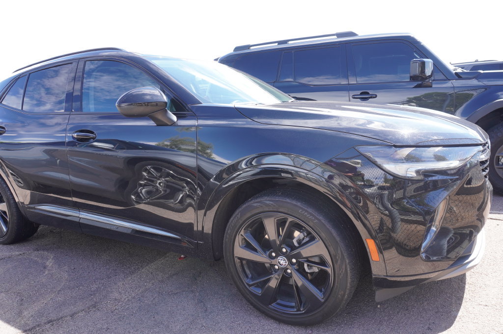 Used 2023 Buick Envision Preferred w/ Sport Touring Package AWD/4WD image 2