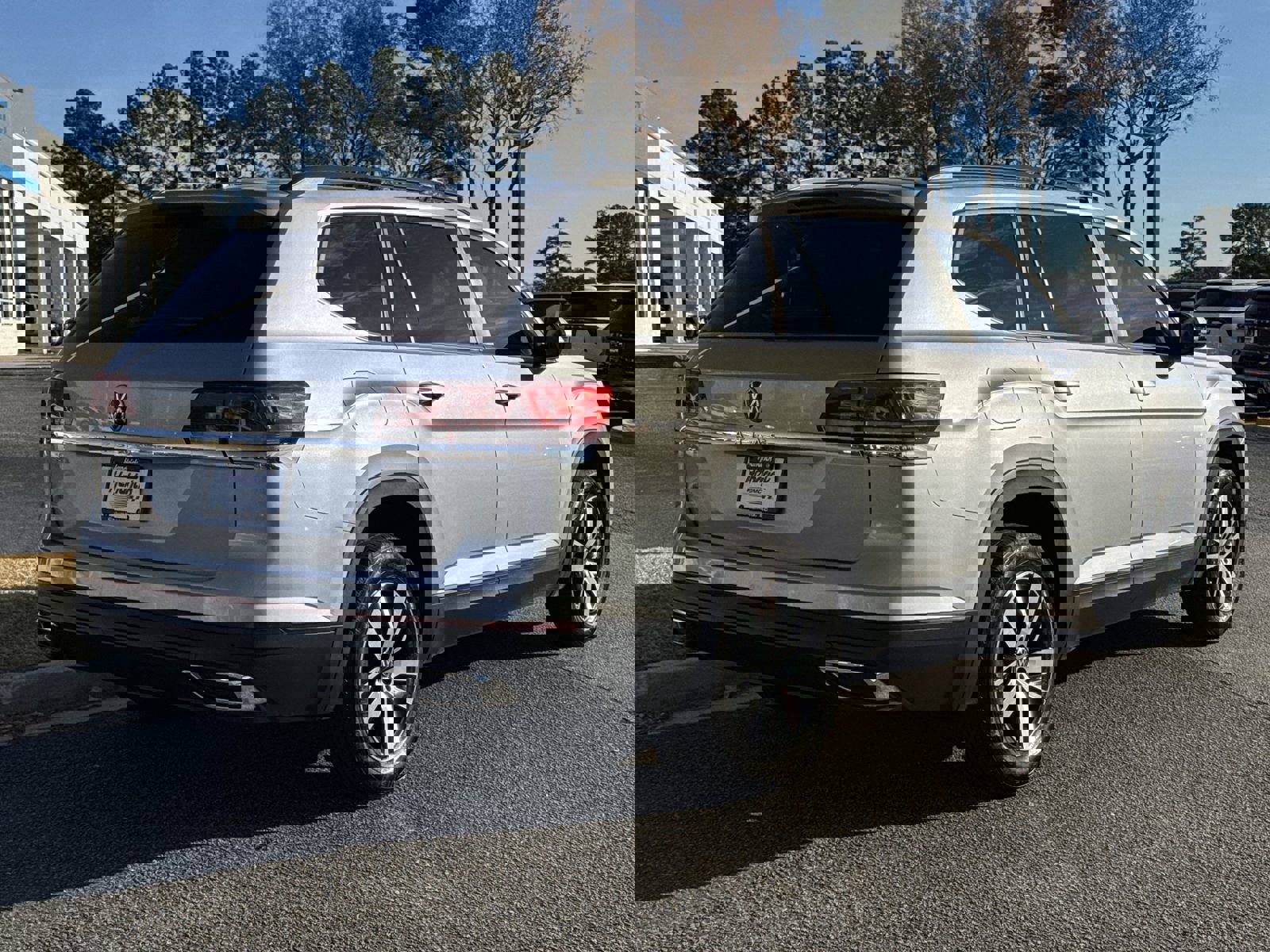 Used 2021 Volkswagen Atlas SE image 10