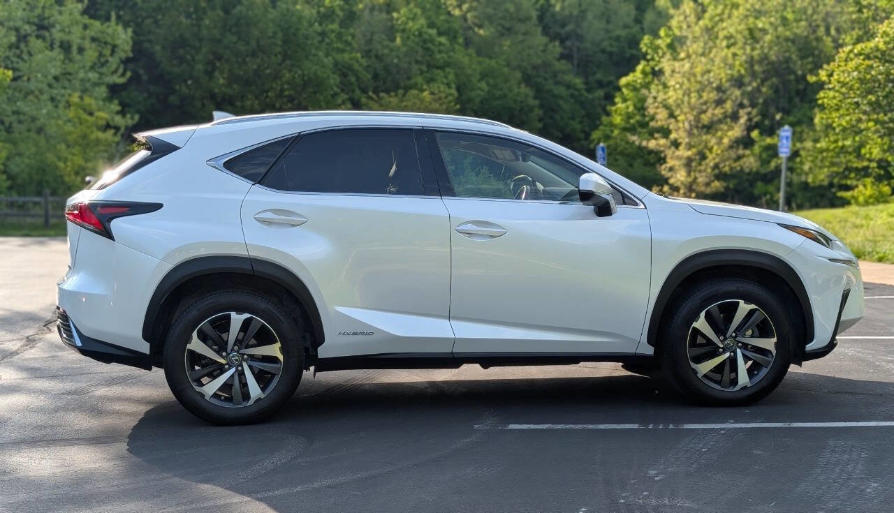 Used 2019 Lexus NX 300h AWD w/ Premium Package image 4