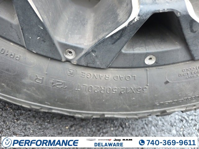 Used 2018 Jeep Wrangler Unlimited Sahara w/ Connectivity Group image 12