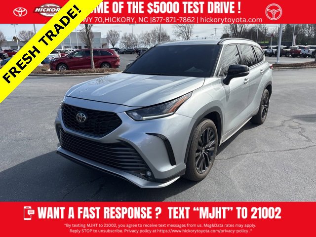 Used 2023 Toyota Highlander XSE image 1