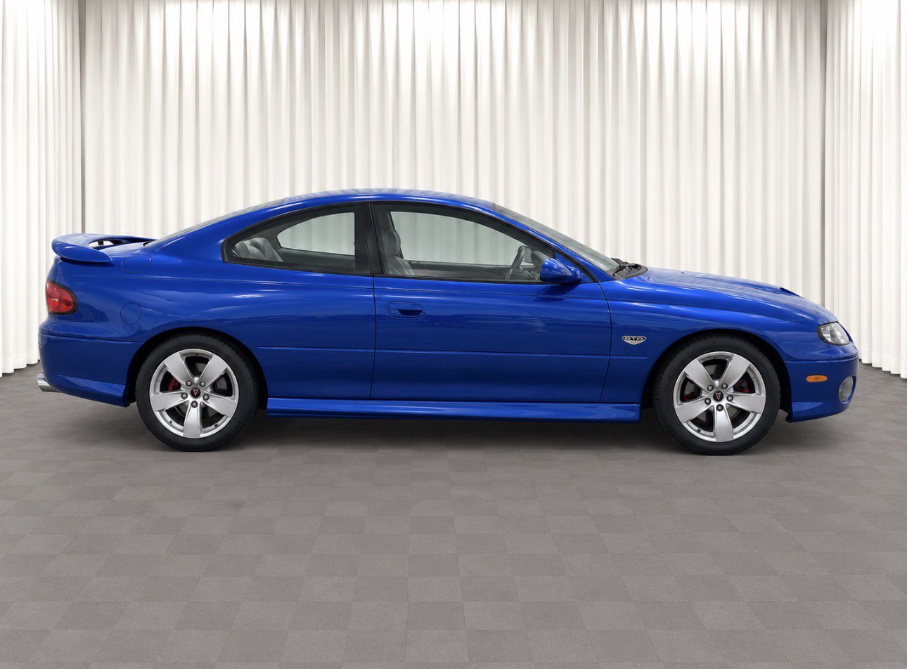 Used 2005 Pontiac GTO RWD image 2