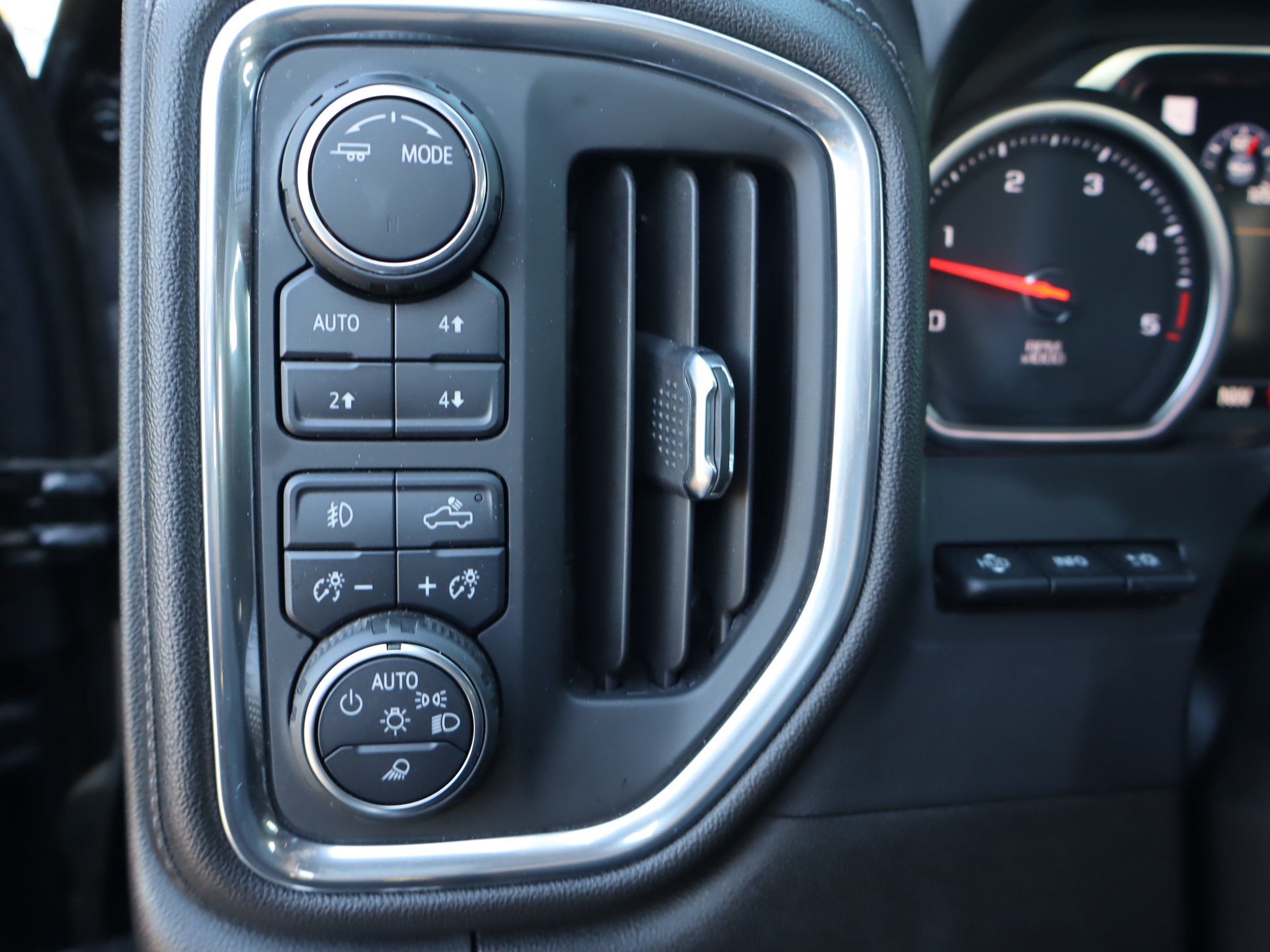 Used 2021 Chevrolet Silverado 2500 LTZ w/ LTZ Premium Texas Edition AWD/4WD image 24