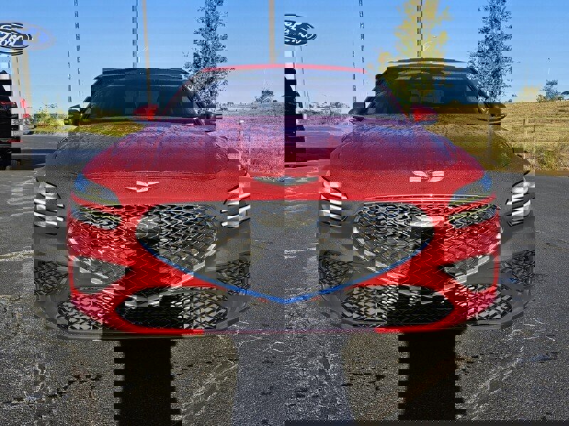 Used 2023 Genesis G70 3.3T image 2