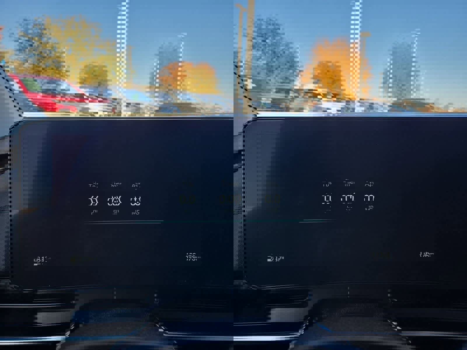 Certified 2025 Kia Carnival SX w/ SX Dark Edition Package image 32