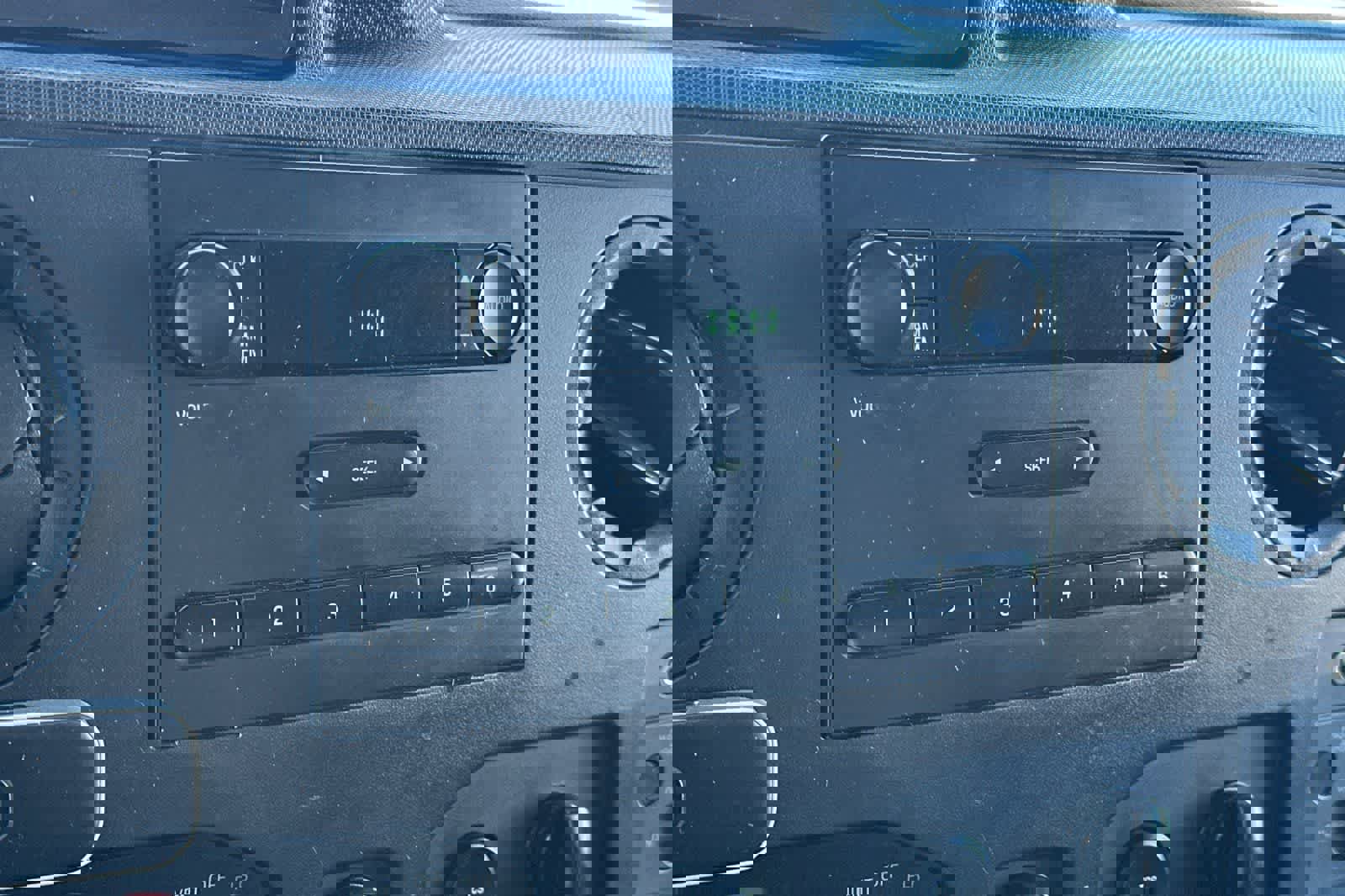 Used 2014 Ford E-250 and Econoline 250 w/ Power Group image 20