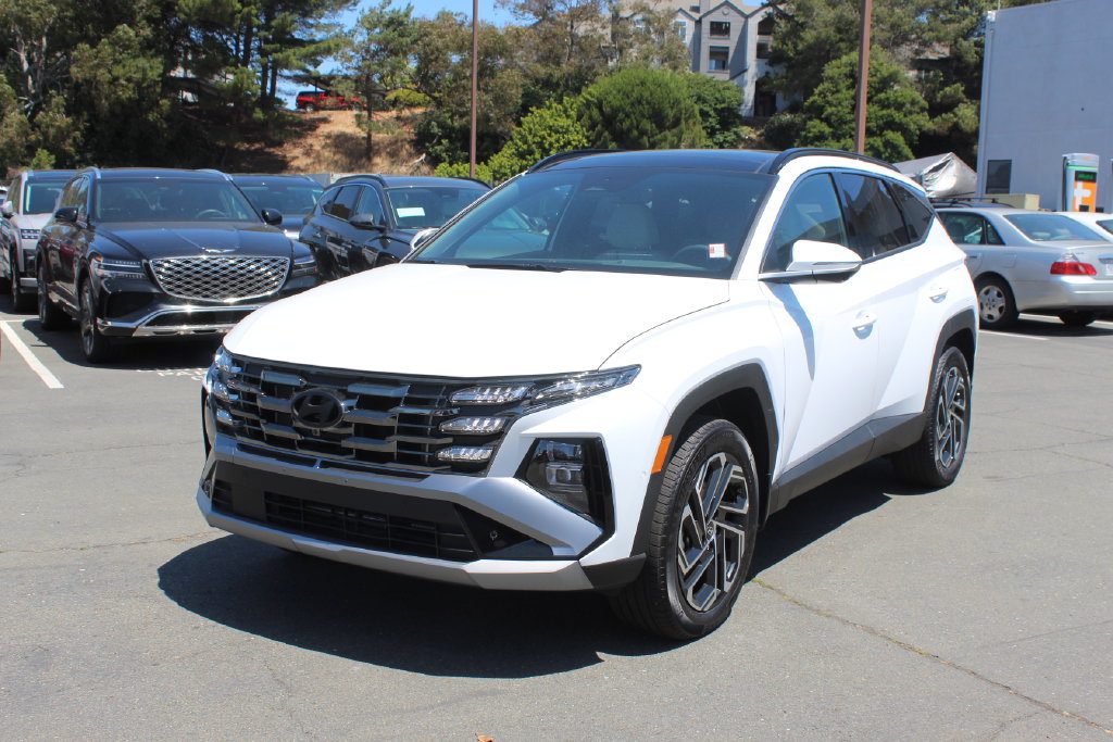New 2026 Hyundai Tucson Limited AWD/4WD image 3