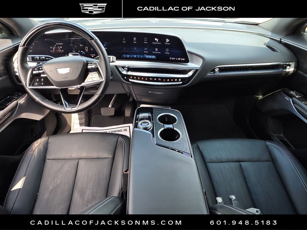 Used 2023 Cadillac Lyriq 2WD image 7