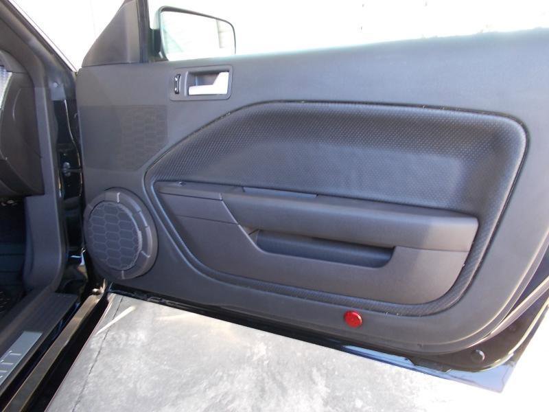 Used 2009 Ford Mustang GT image 64