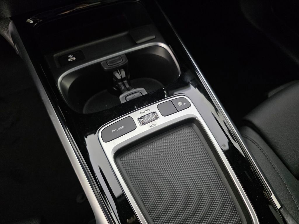 New 2026 Mercedes-Benz GLB 250 image 15