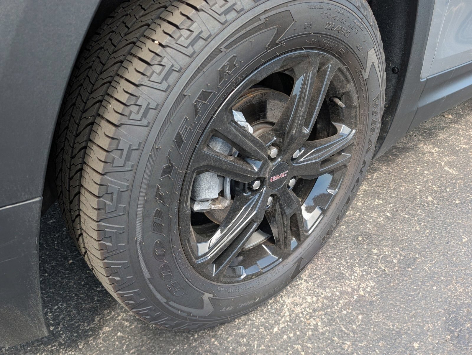 Used 2024 GMC Terrain AT4 w/ LPO, Floor Liner Package AWD/4WD image 23