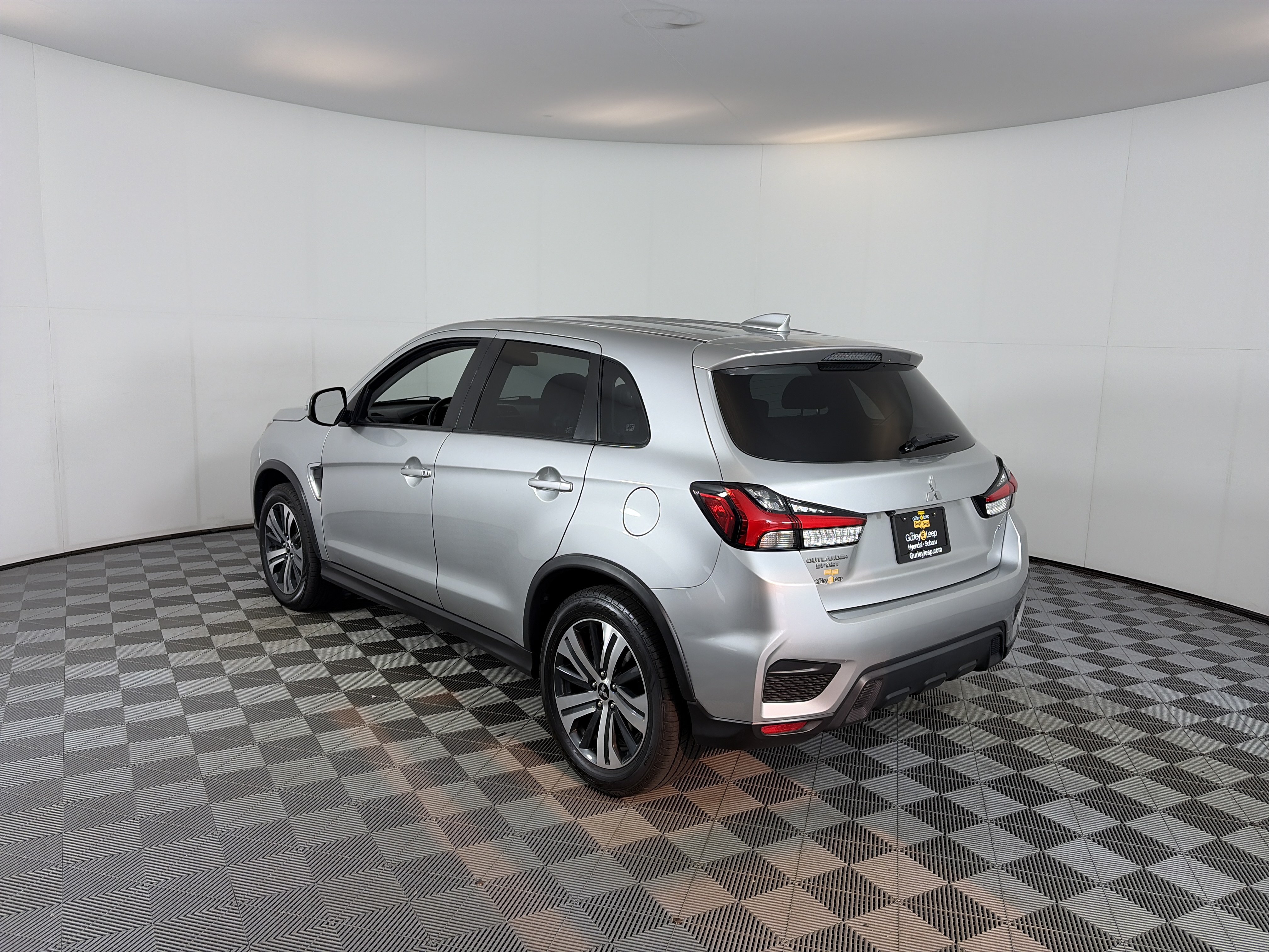 Used 2021 Mitsubishi Outlander Sport SE FWD image 8