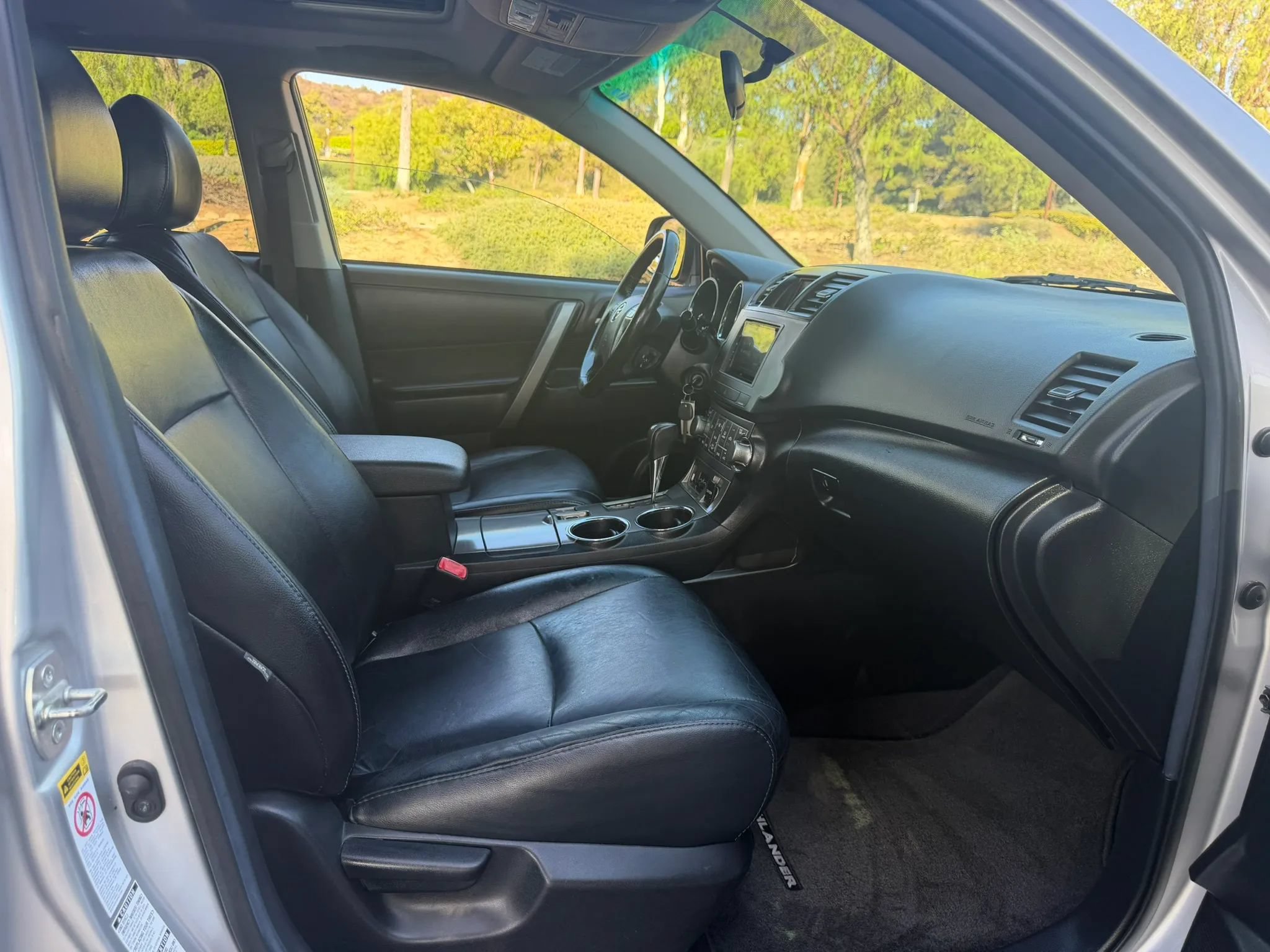 Used 2010 Toyota Highlander SE AWD/4WD image 25