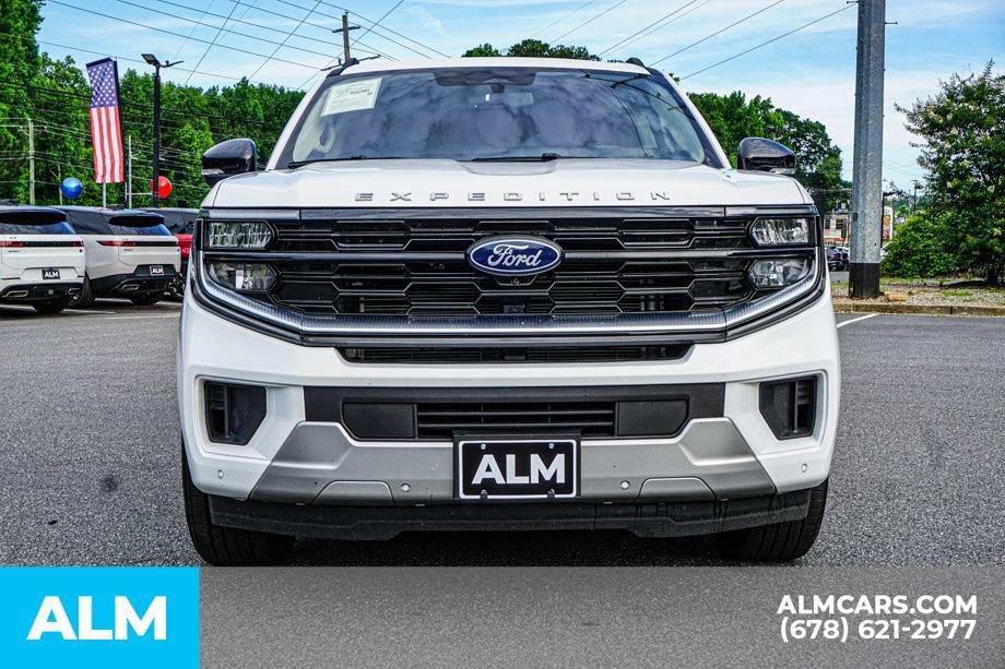 Used 2025 Ford Expedition Platinum AWD/4WD image 9