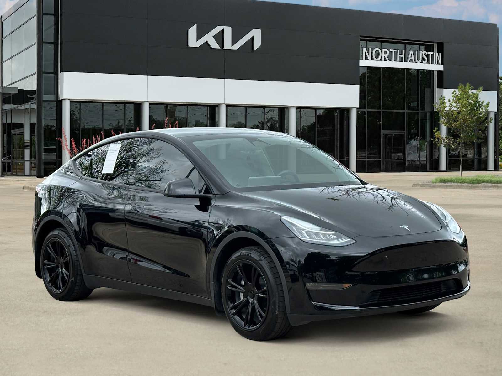 Used 2023 Tesla Model Y Long Range AWD/4WD image 7
