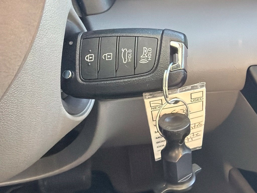 New 2026 Hyundai Elantra SE FWD image 32
