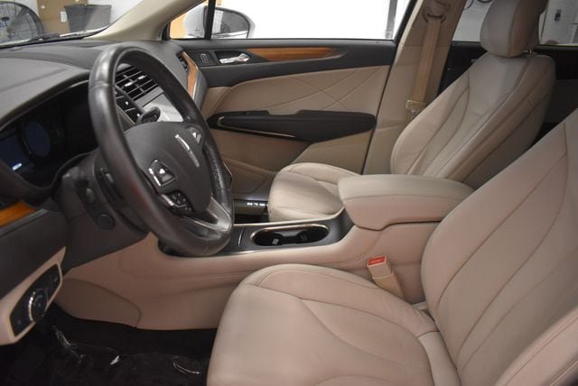 Used 2019 Lincoln MKC Select w/ Select Plus Package AWD/4WD image 22