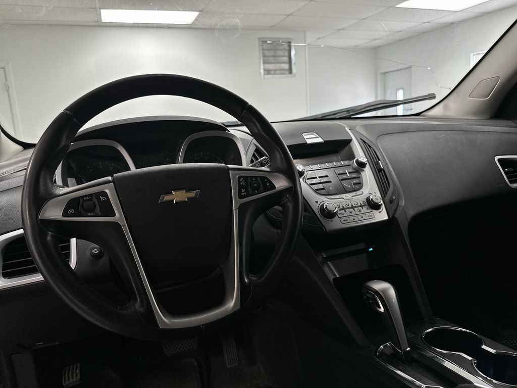 Used 2011 Chevrolet Equinox LT w/ Driver Convenience Package AWD/4WD image 13
