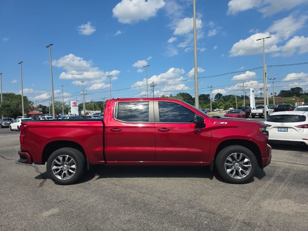 Used 2022 Chevrolet Silverado 1500 RST AWD/4WD image 3