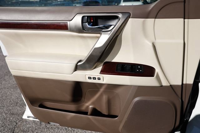 Used 2014 Lexus GX 460 w/ Premium Package image 44
