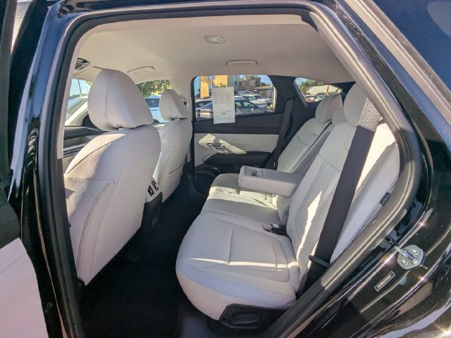 Used 2026 Hyundai Tucson SEL FWD image 14