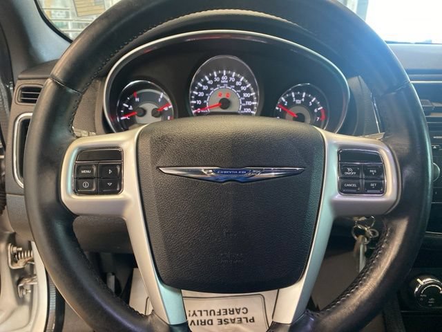Used 2012 Chrysler 200 Touring FWD image 11