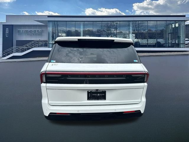 New 2026 Lincoln Navigator Reserve AWD/4WD image 7