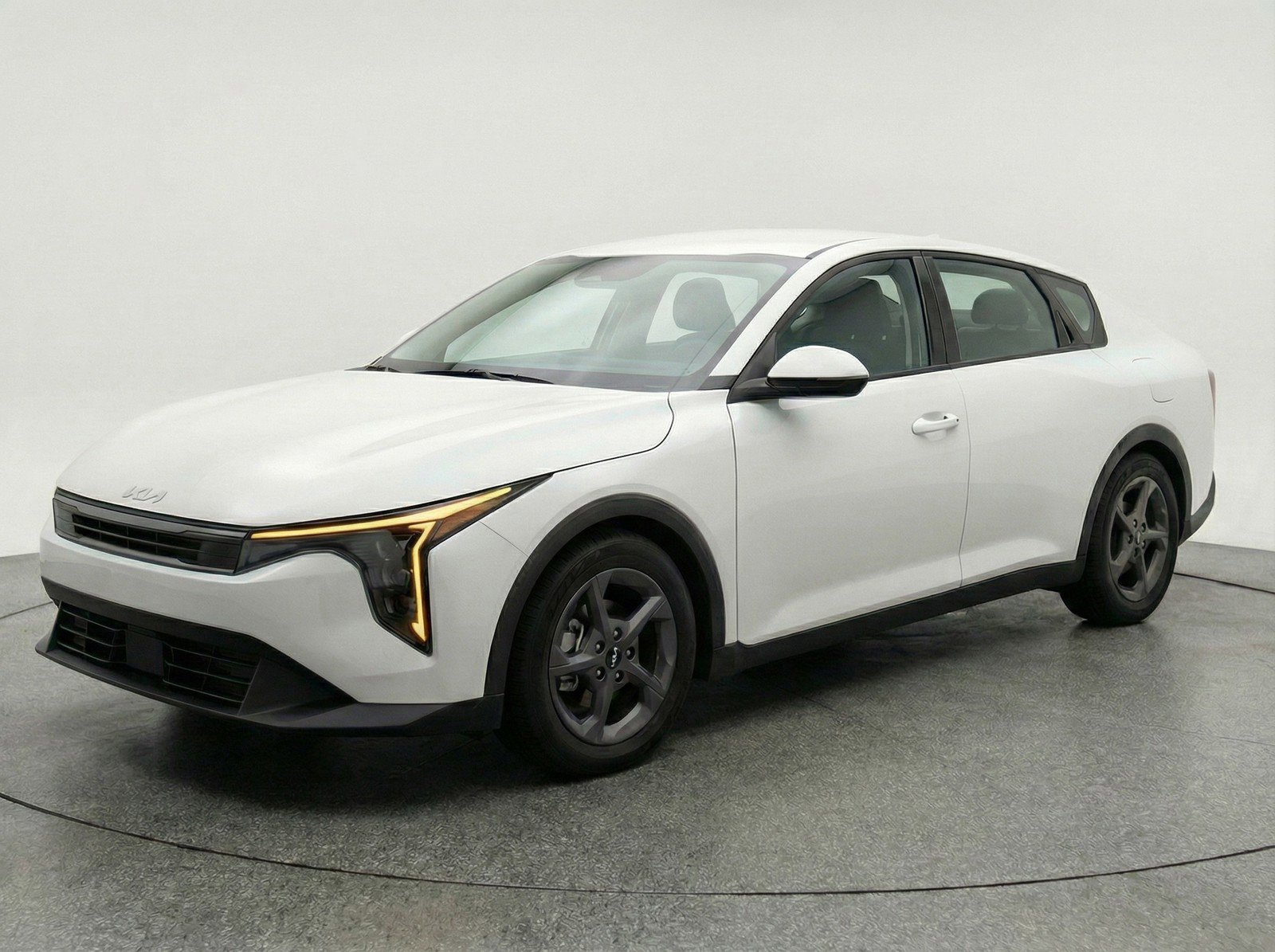 Used 2025 Kia K4 FWD image 3