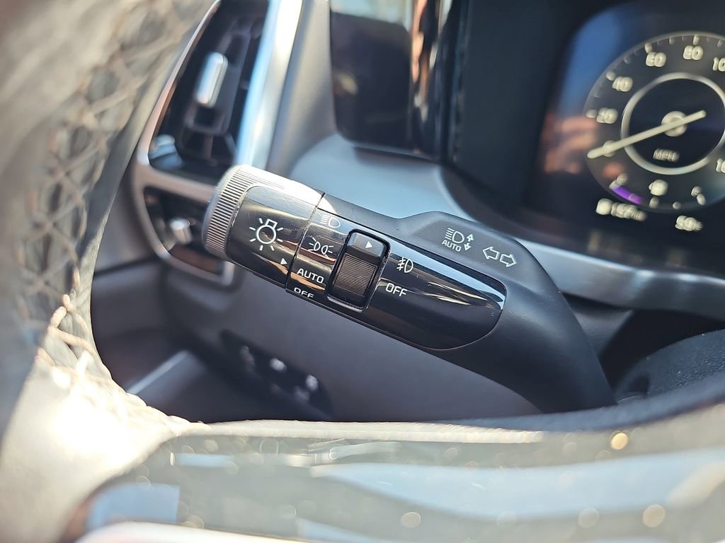 Used 2023 Kia Sorento SX image 31