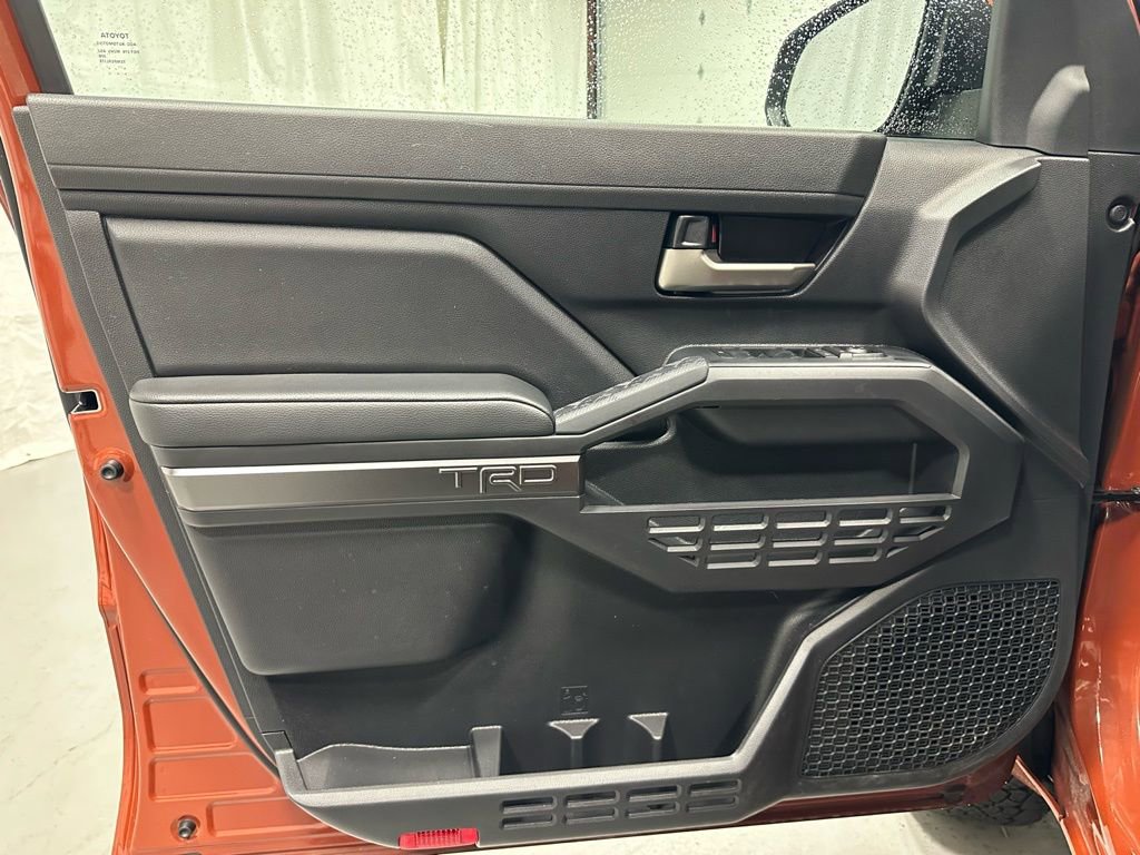 Used 2025 Toyota Tacoma TRD Off-Road image 8